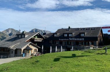 Christine_2025-09-03-um-23.00.55_83810f31